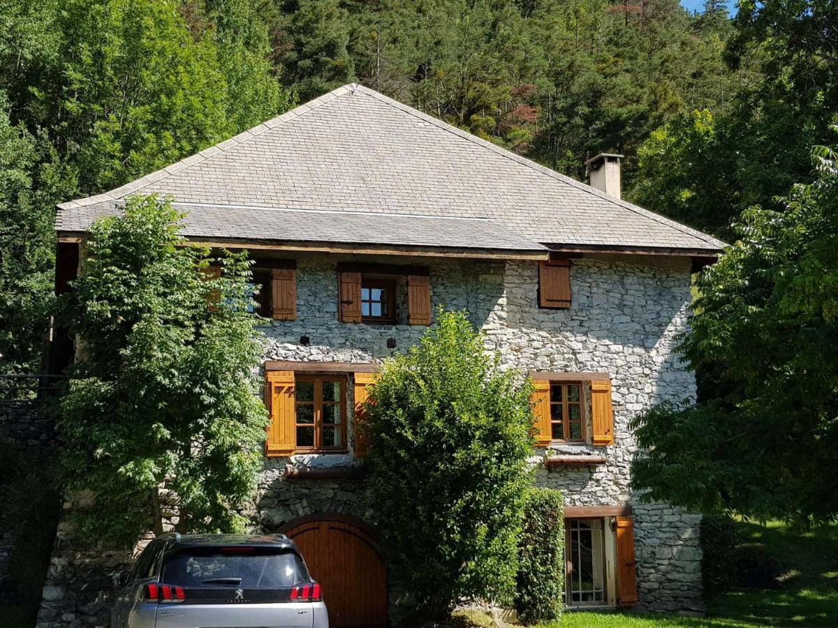 Domaine De Lara Bed & Breakfast Barcelonnette Exterior photo