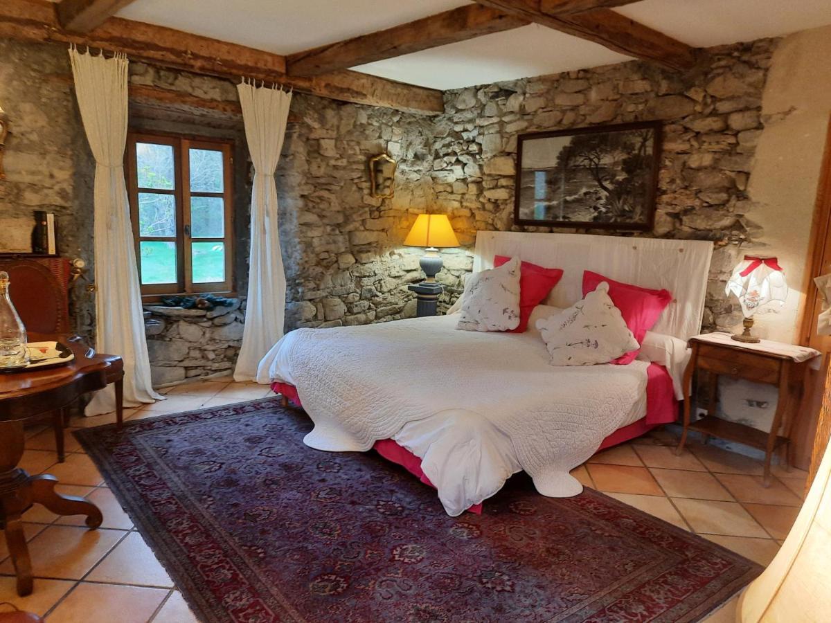 Domaine De Lara Bed & Breakfast Barcelonnette Exterior photo